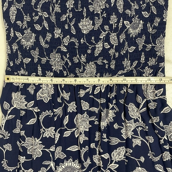 Reitmans Signature Sundress Ruched Bodice Criss Cross Cami Straps Pleated Size M - Picture 11 of 15